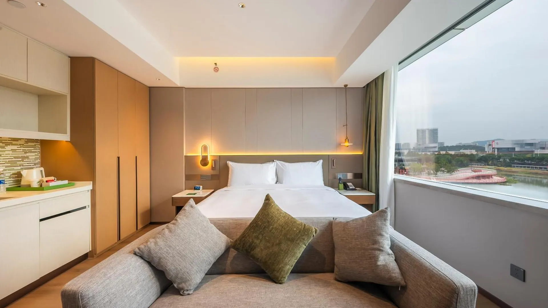 ****  Element Suzhou Science And Technology Town Hotel China